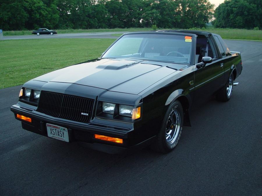  Buick Grand National 1982 года  (фото 6 из 9)